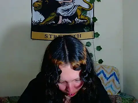 Snapshot of sweetiee_mary chatting on January 7, 2026, 12:24 am sweetiee mary online show from January 7, 2026, 12:24 am