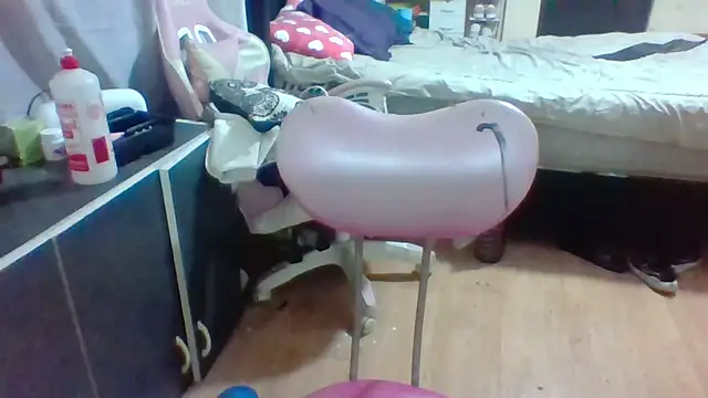 Jennxdolls online show from December 27, 2024, 10:37 pm