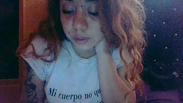 Jennxdolls online show from April 17, 2026, 4:54 pm