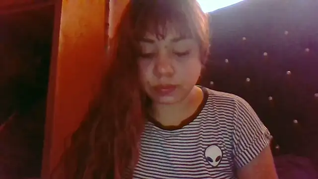 Snapshot of Jennxdolls chatting on April 27, 2026, 7:01 pm Jennxdolls online show from April 27, 2026, 7:01 pm