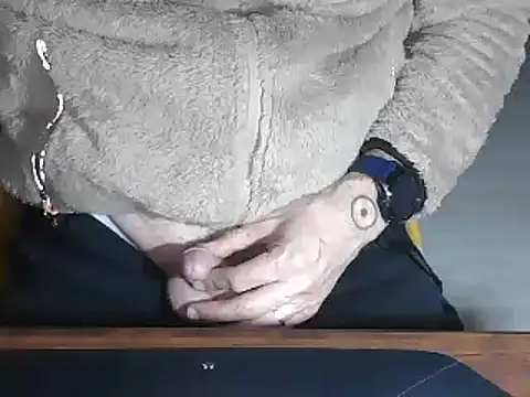 Adri gard online show from February 28, 2025, 9:44 pm