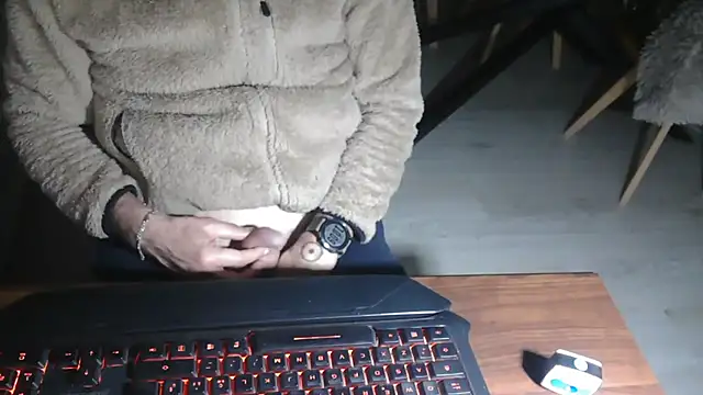 Adri gard online show from March 2, 2026, 9:10 pm