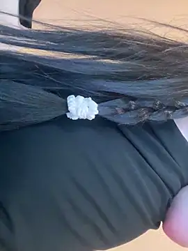 Snapshot of Evelyn_Moon chatting on February 17, 2025, 6:48 pm Evelyn Moon online show from February 17, 2025, 6:48 pm