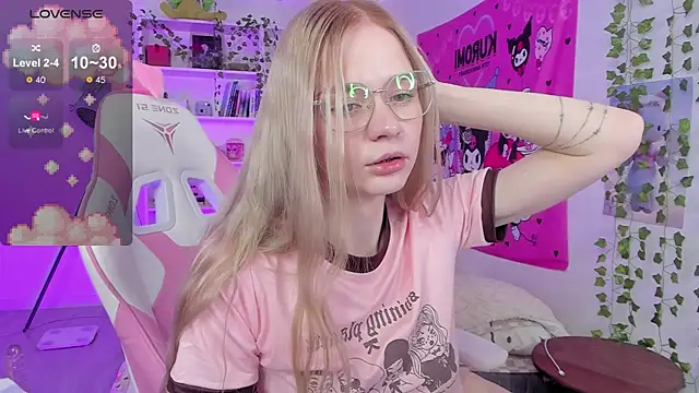 Milia Parker online show from February 21, 2025, 10:04 pm