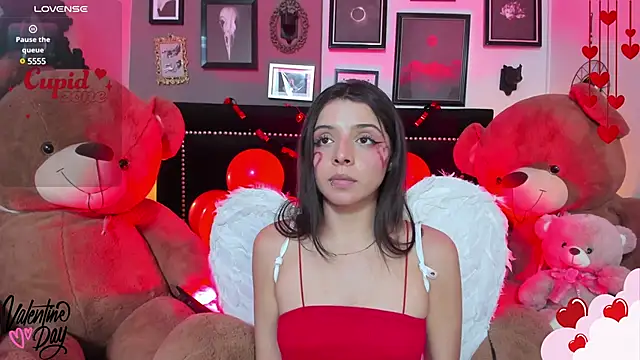 Snapshot of Charlotte__Benett chatting on February 15, 2025, 4:47 am Charlotte Benett online show from February 15, 2025, 4:47 am