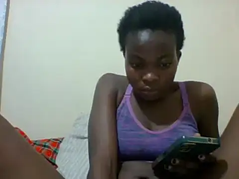 Snapshot of sexxyqueenn22 chatting on December 4, 2024, 10:41 pm sexxyqueenn22 online show from December 4, 2024, 10:41 pm