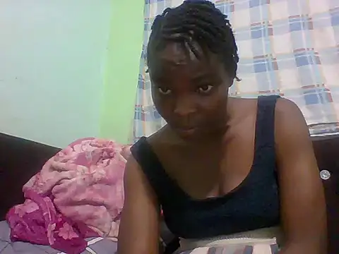 Snapshot of sexxyqueenn22 chatting on October 5, 2025, 5:44 pm sexxyqueenn22 online show from October 5, 2025, 5:44 pm