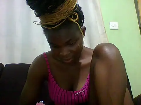 Snapshot of sexxyqueenn22 chatting on October 24, 2025, 8:38 pm sexxyqueenn22 online show from October 24, 2025, 8:38 pm