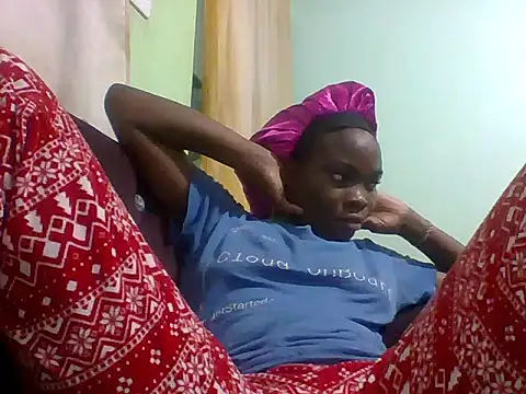 Snapshot of sexxyqueenn22 chatting on November 17, 2025, 3:51 pm sexxyqueenn22 online show from November 17, 2025, 3:51 pm