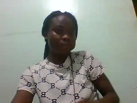 Snapshot of sexxyqueenn22 chatting on November 30, 2025, 4:11 pm sexxyqueenn22 online show from November 30, 2025, 4:11 pm