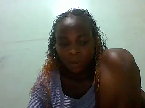 Snapshot of sexxyqueenn22 chatting on December 18, 2025, 9:54 pm sexxyqueenn22 online show from December 18, 2025, 9:54 pm