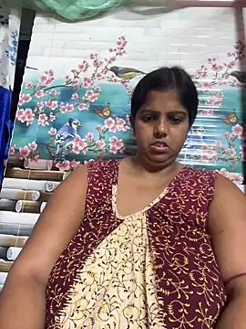 Beauty-queen online show from October 27, 2025, 1:26 pm