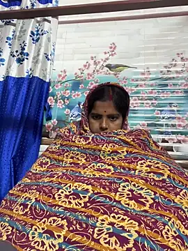 Snapshot of Beauty-queen chatting on January 16, 2026, 1:48 pm Beauty-queen online show from January 16, 2026, 1:48 pm