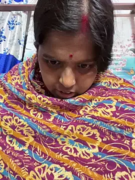 Snapshot of Beauty-queen chatting on January 18, 2026, 1:15 pm Beauty-queen online show from January 18, 2026, 1:15 pm