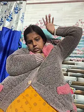 Snapshot of Beauty-queen chatting on February 4, 2026, 2:45 pm Beauty-queen online show from February 4, 2026, 2:45 pm