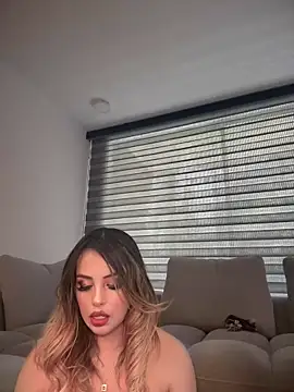 Alirawrz online show from March 8, 2025, 6:58 pm