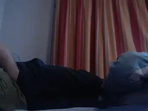 Snapshot of gentleman404040 chatting on December 2, 2024, 6:21 pm gentleman404040 online show from December 2, 2024, 6:21 pm