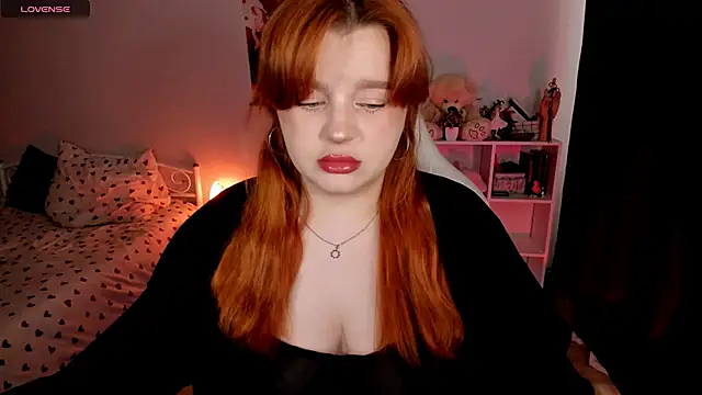  Lisa x online show from November 4, 2025, 5:28 am