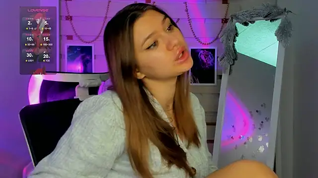 Josephine Kiss online show from December 10, 2024, 2:48 am