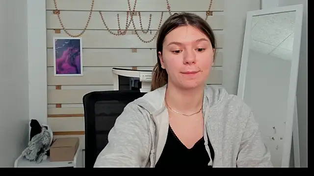 Josephine Kiss online show from January 28, 2025, 1:08 am