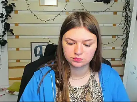 Snapshot of Josephine_Kiss chatting on April 23, 2026, 12:15 pm Josephine Kiss online show from April 23, 2026, 12:15 pm