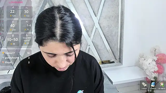 Snapshot of Danna_777_ chatting on December 13, 2024, 8:51 am Danna 777 online show from December 13, 2024, 8:51 am