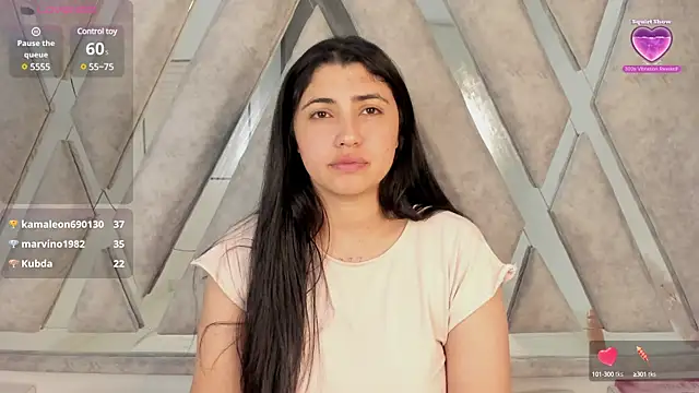 Snapshot of Danna_777_ chatting on January 19, 2025, 7:57 am Danna 777 online show from January 19, 2025, 7:57 am