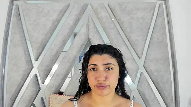 Snapshot of Danna_777_ chatting on February 2, 2025, 1:34 am Danna 777 online show from February 2, 2025, 1:34 am