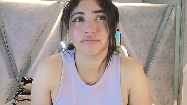 Snapshot of Danna_777_ chatting on September 8, 2025, 8:41 pm Danna 777 online show from September 8, 2025, 8:41 pm