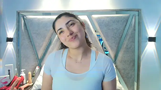 Snapshot of Danna_777_ chatting on October 6, 2025, 9:01 pm Danna 777 online show from October 6, 2025, 9:01 pm