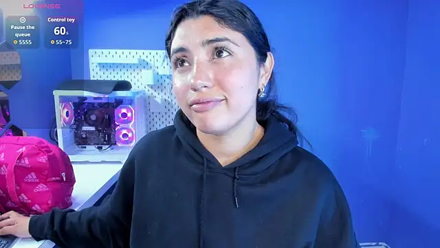 Snapshot of Danna_777_ chatting on October 30, 2025, 10:21 pm Danna 777 online show from October 30, 2025, 10:21 pm