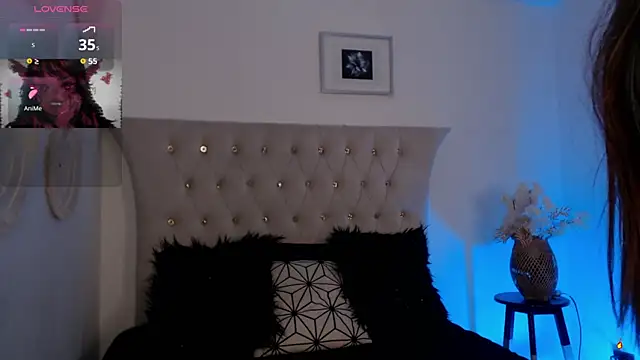 Tifanny Sweett online show from September 29, 2025, 3:17 pm