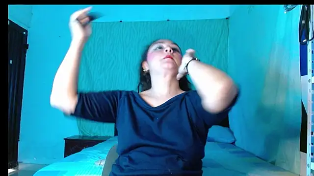 Snapshot of Kaory_32 chatting on March 4, 2026, 12:00 pm Kaory 32 online show from March 4, 2026, 12:00 pm