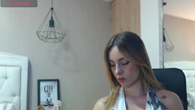 Snapshot of Samantha_buny chatting on July 12, 2026, 5:09 am Samantha buny online show from July 12, 2026, 5:09 am