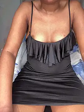 Snapshot of Ravishing_Rubi chatting on June 14, 2026, 5:26 pm Ravishing Rubi online show from June 14, 2026, 5:26 pm