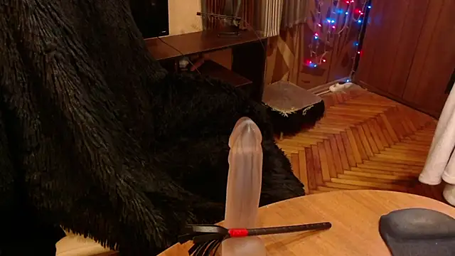 Miss Tress online show from March 6, 2025, 11:31 pm