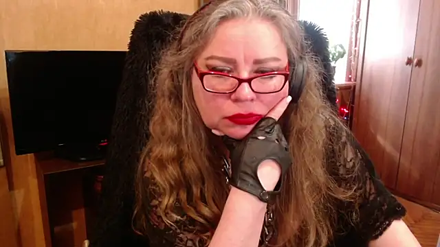 Miss Tress online show from March 9, 2025, 7:23 am