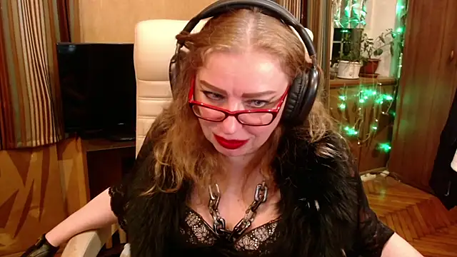 Snapshot of Miss_Tress chatting on June 20, 2026, 6:54 pm Miss Tress online show from June 20, 2026, 6:54 pm