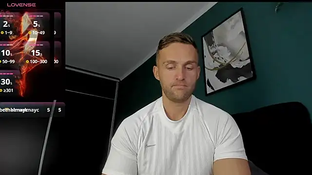 Snapshot of ShawnFucker2 chatting on January 4, 2025, 6:41 am ShawnFucker2 online show from January 4, 2025, 6:41 am