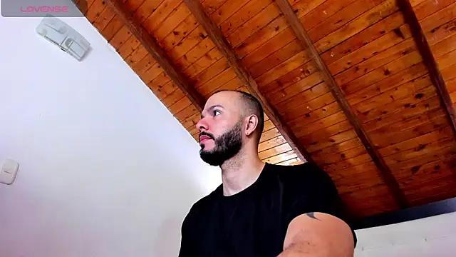 Tom Bailey online show from December 22, 2025, 12:35 pm