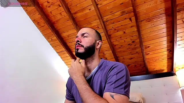 Tom Bailey online show from January 13, 2026, 12:32 pm