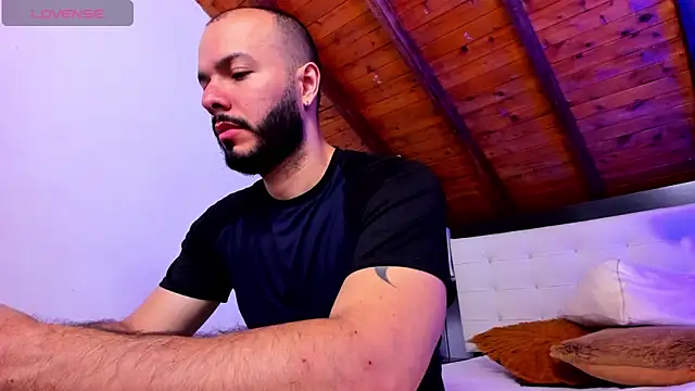 Tom Bailey online show from March 5, 2026, 12:45 pm