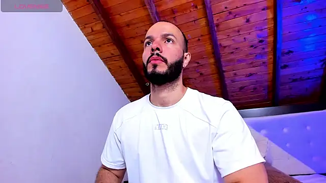 Tom Bailey online show from March 10, 2026, 12:32 pm