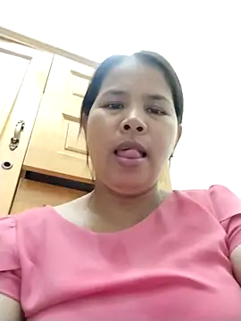 Lanyingxin18 online show from March 5, 2025, 10:11 am