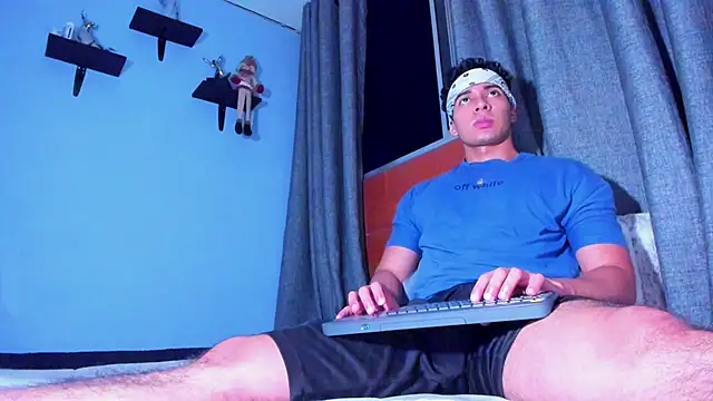 Stefann salvatoree online show from January 19, 2025, 7:15 am