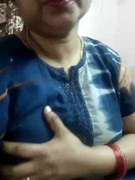 cuteyqueen online show from December 6, 2024, 5:22 pm