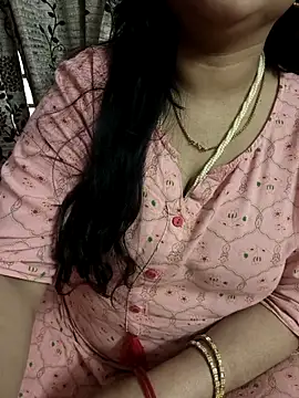 cuteyqueen online show from April 5, 2026, 11:51 am