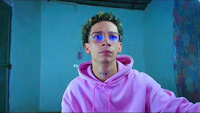 Snapshot of mateodeamjo chatting on February 6, 2026, 12:19 pm mateodeamjo online show from February 6, 2026, 12:19 pm