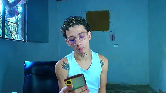 Snapshot of mateodeamjo chatting on February 17, 2026, 9:32 pm mateodeamjo online show from February 17, 2026, 9:32 pm