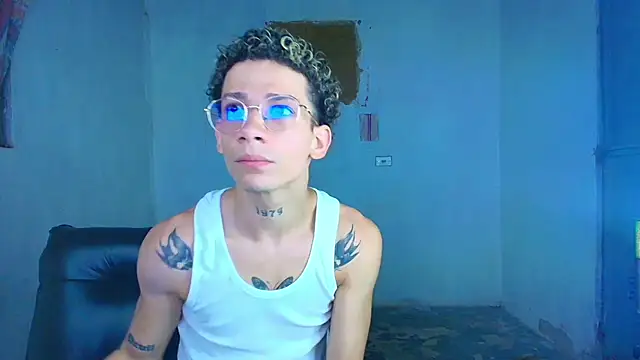 Snapshot of mateodeamjo chatting on February 22, 2026, 12:23 am mateodeamjo online show from February 22, 2026, 12:23 am